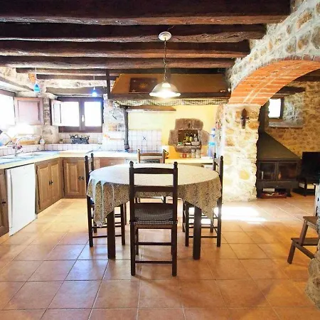 Dom wakacyjny Masia With Pool And Beautiful Views Near Girona