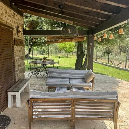 Dom wakacyjny Masia With Pool And Beautiful Views Near Girona